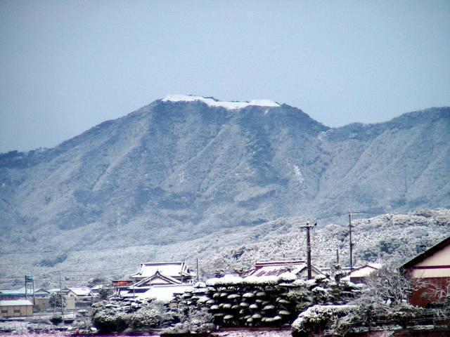 勝山側からの障子ヶ岳全景